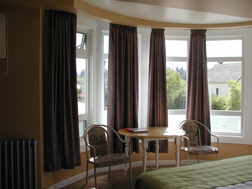 Almo Court Motel 3*