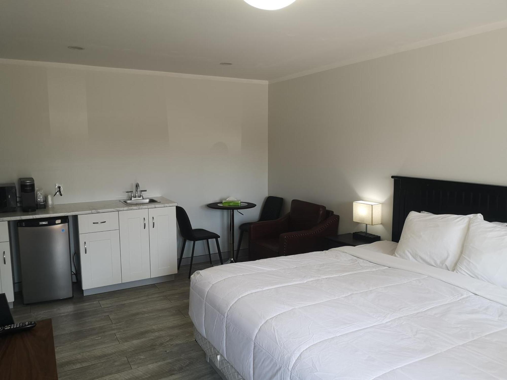 Almo Court Cranbrook