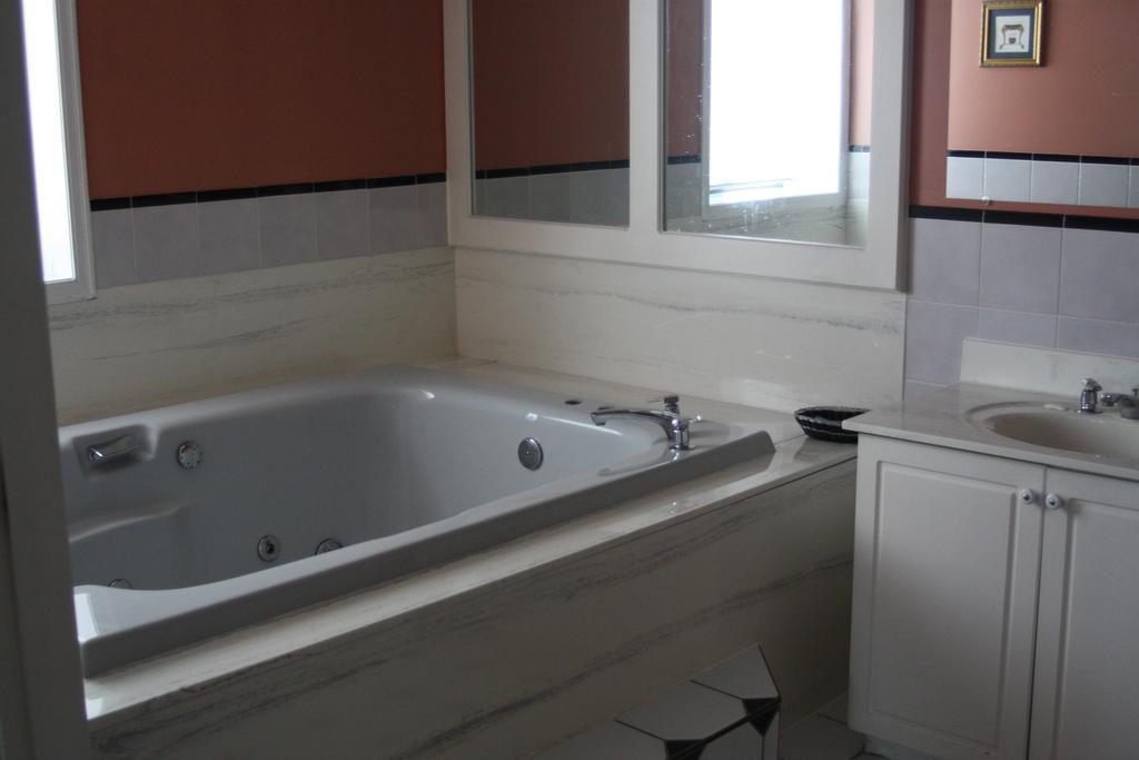 Mount Baker Hotel 2*