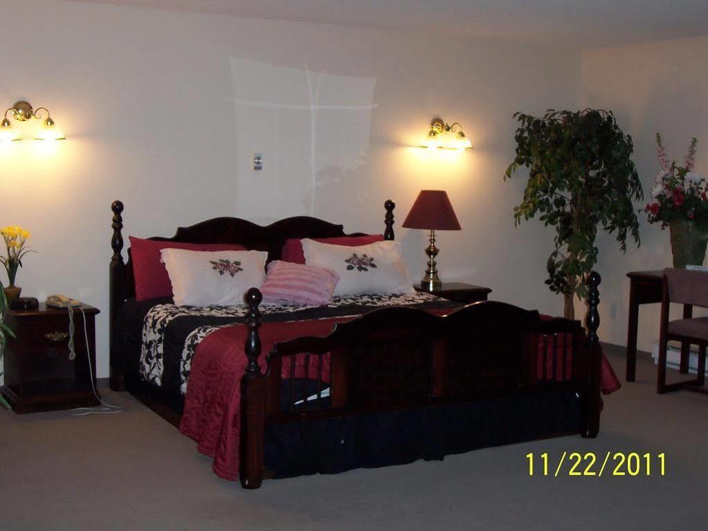 Model A Motel