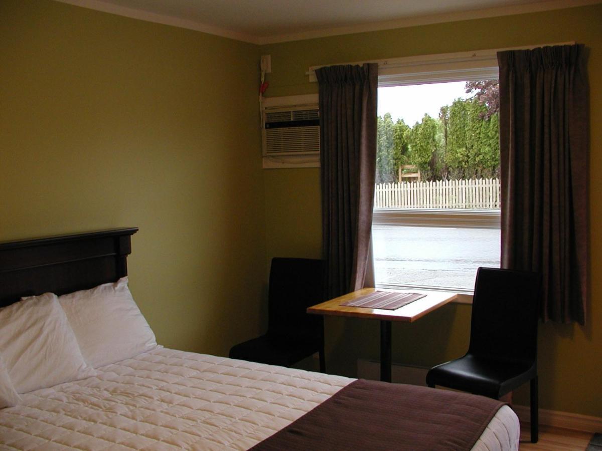 Almo Court Motel