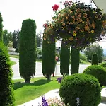 Cedar Heights B&B