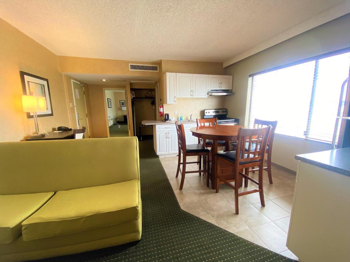 Hotel Days By Wyndham Conference Centre