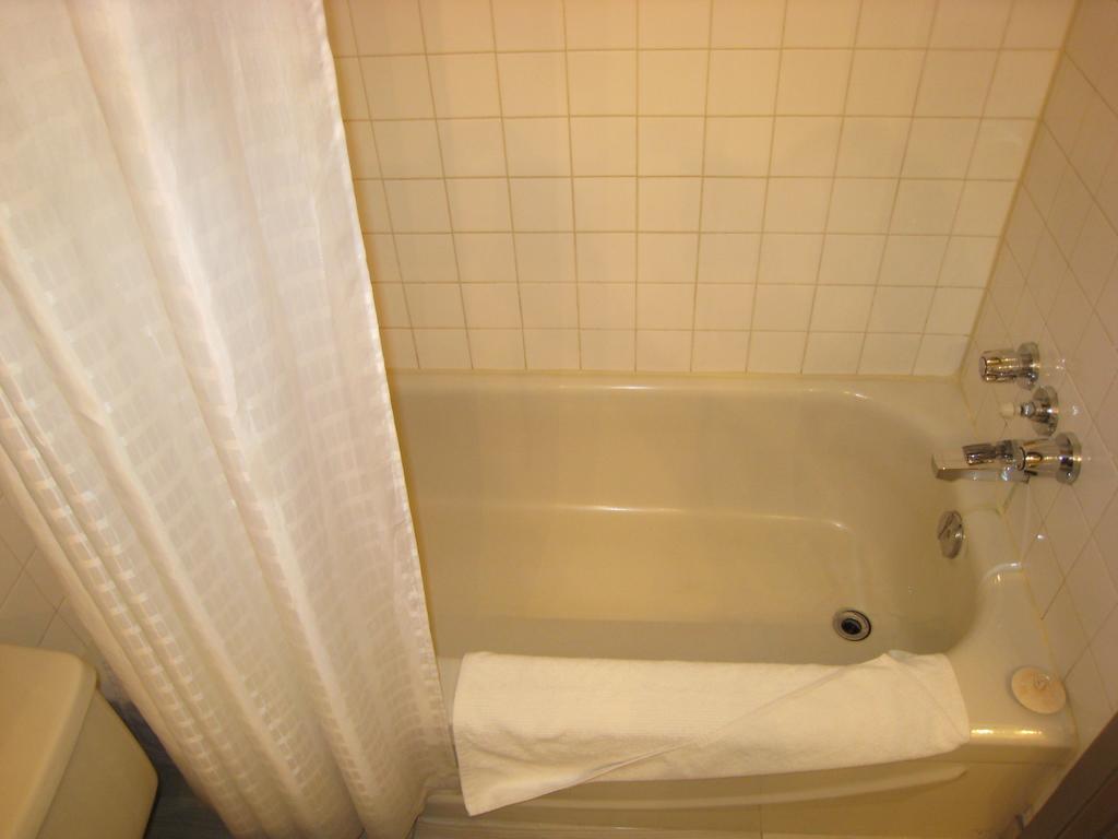 Hotel Heritage & Convention Centre - 2*