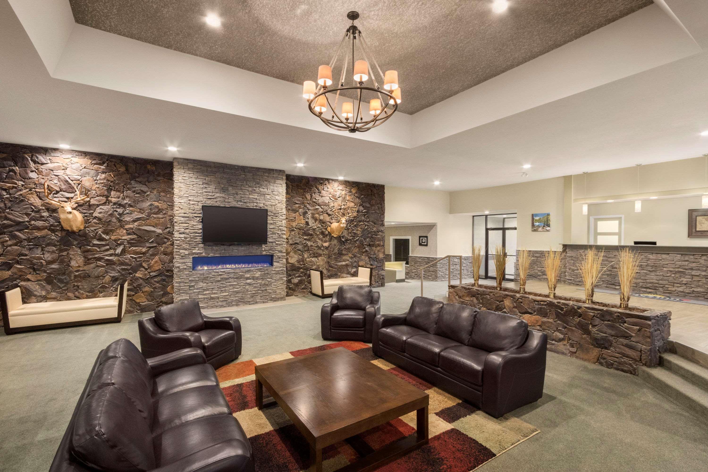 Hotel Days By Wyndham Conference Centre 3*