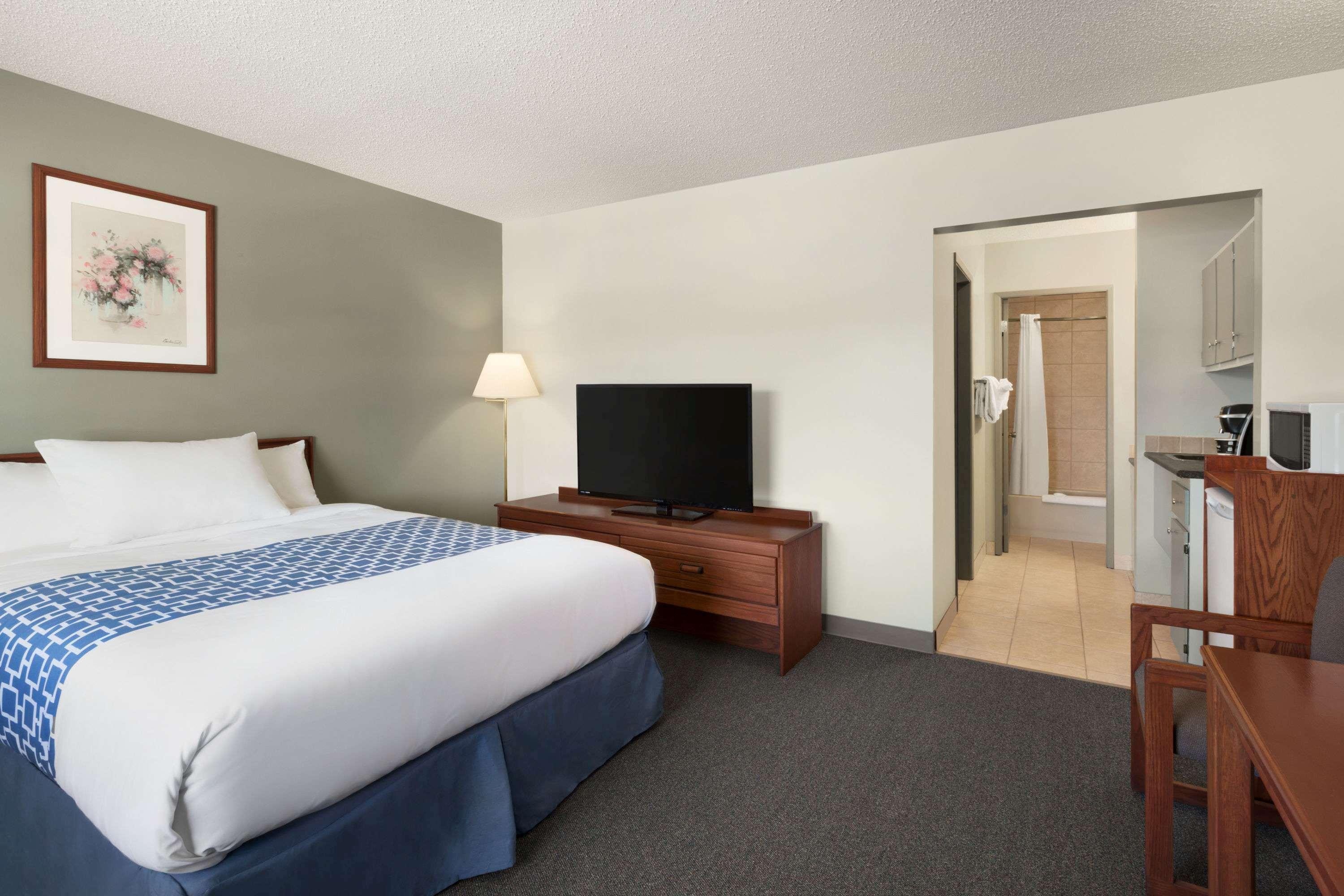 Travelodge By Wyndham Hotel Cranbrook