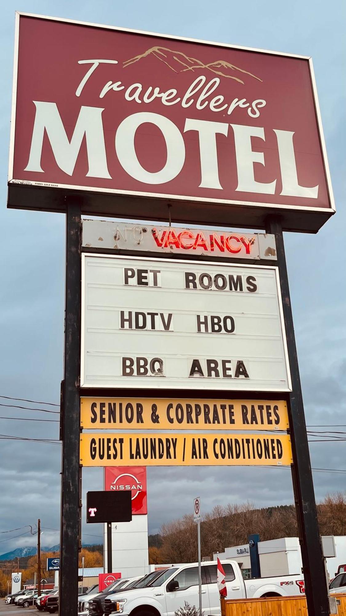 Travellers Motel 2*