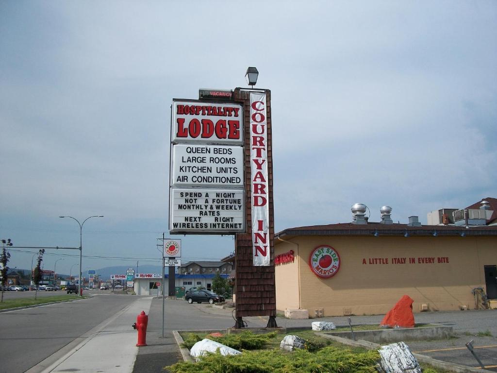 Motel Hospitality Courtyard
