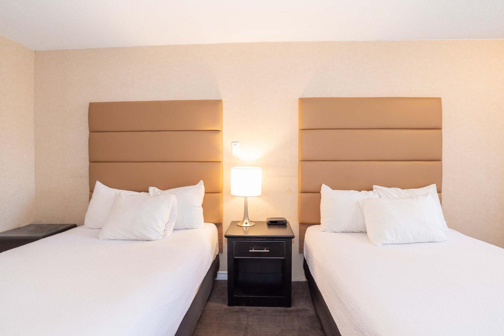 Sandman Hotel 3*