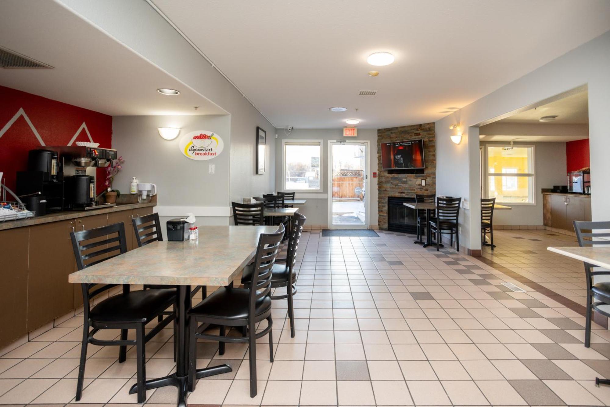 Ramada By Wyndham 2*