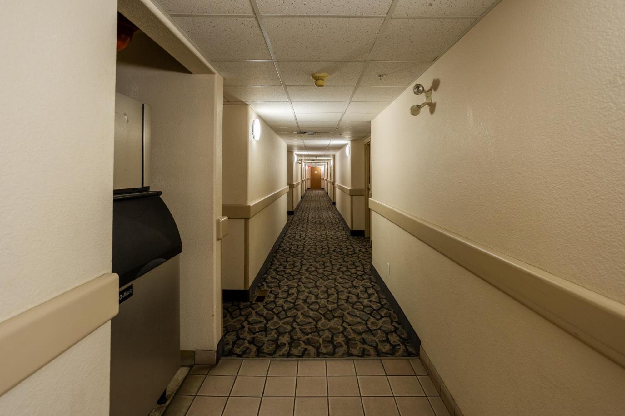 Ramada By Wyndham 2* Cranbrook