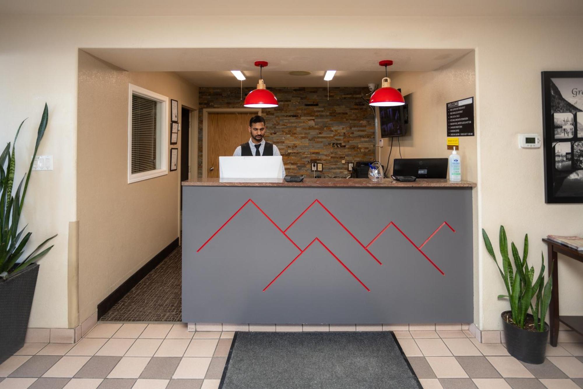 Ramada By Wyndham Hotel