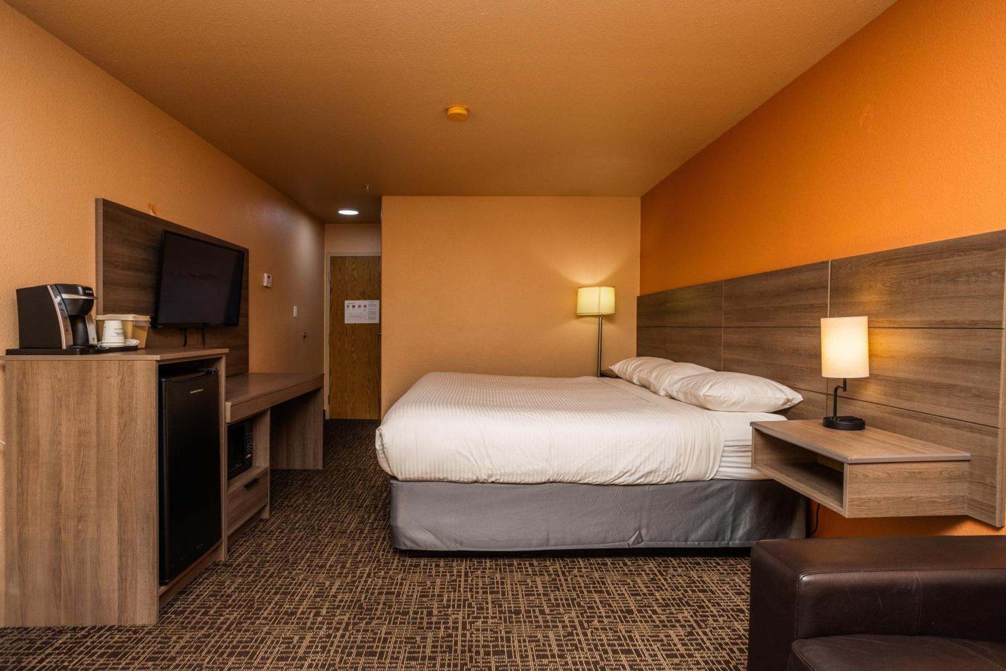 Ramada By Wyndham Cranbrook