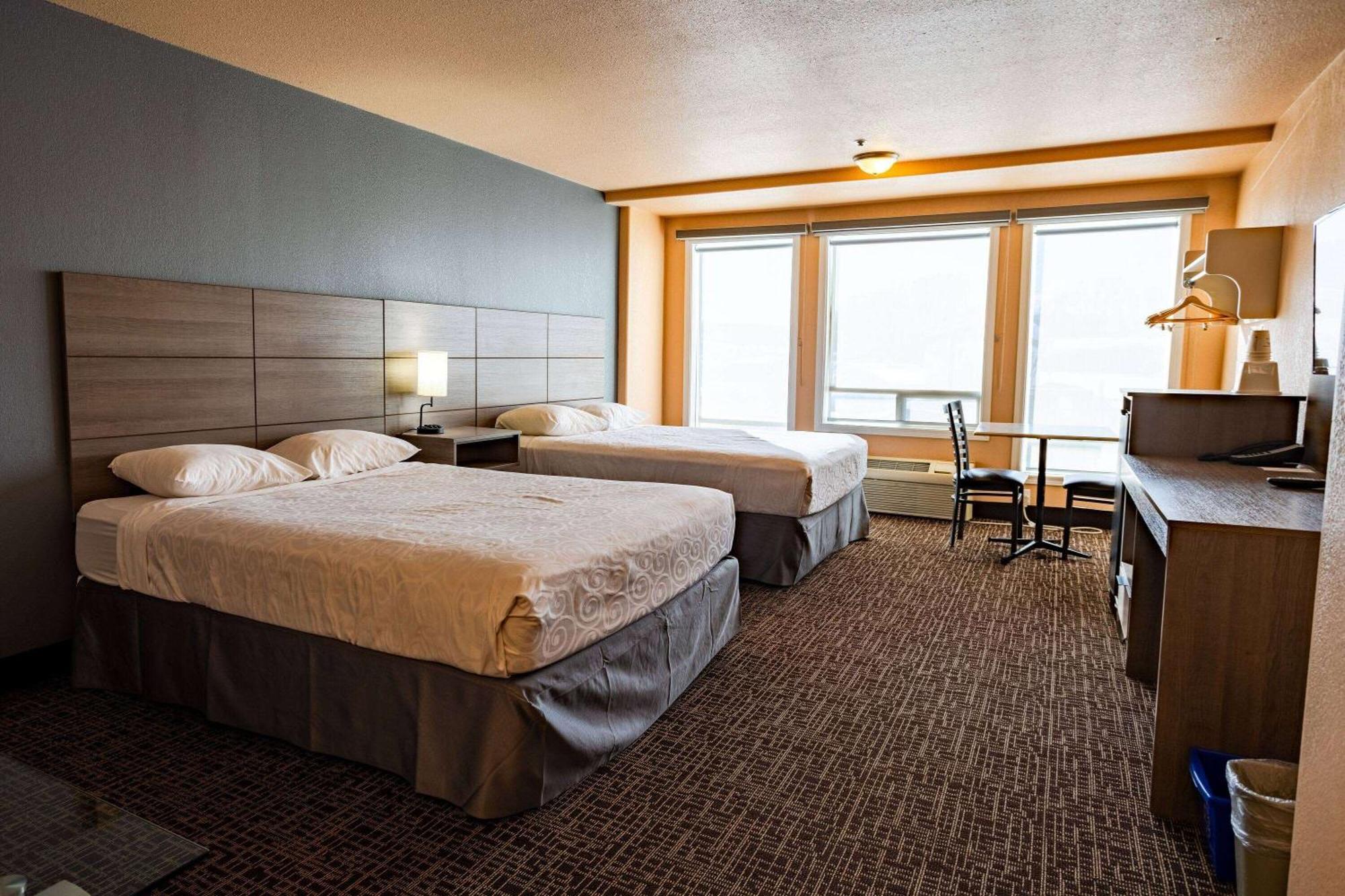 Ramada By Wyndham Hotel Cranbrook