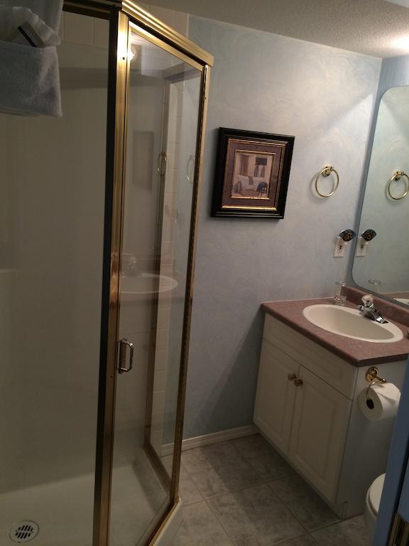 Cedar Heights 4*