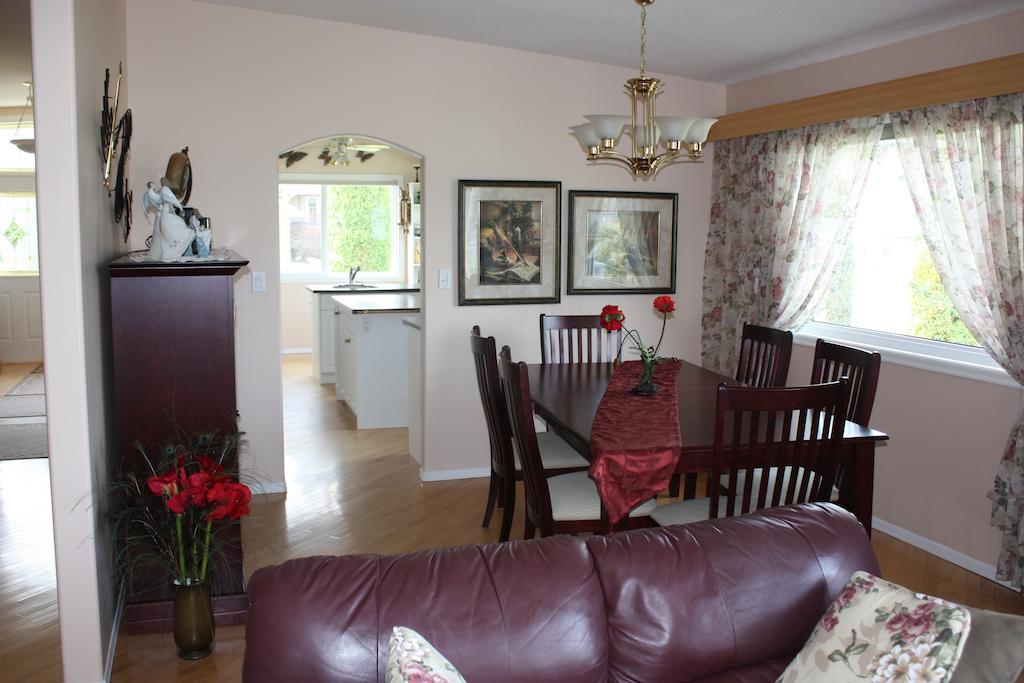 Cedar Heights Bed & Breakfast