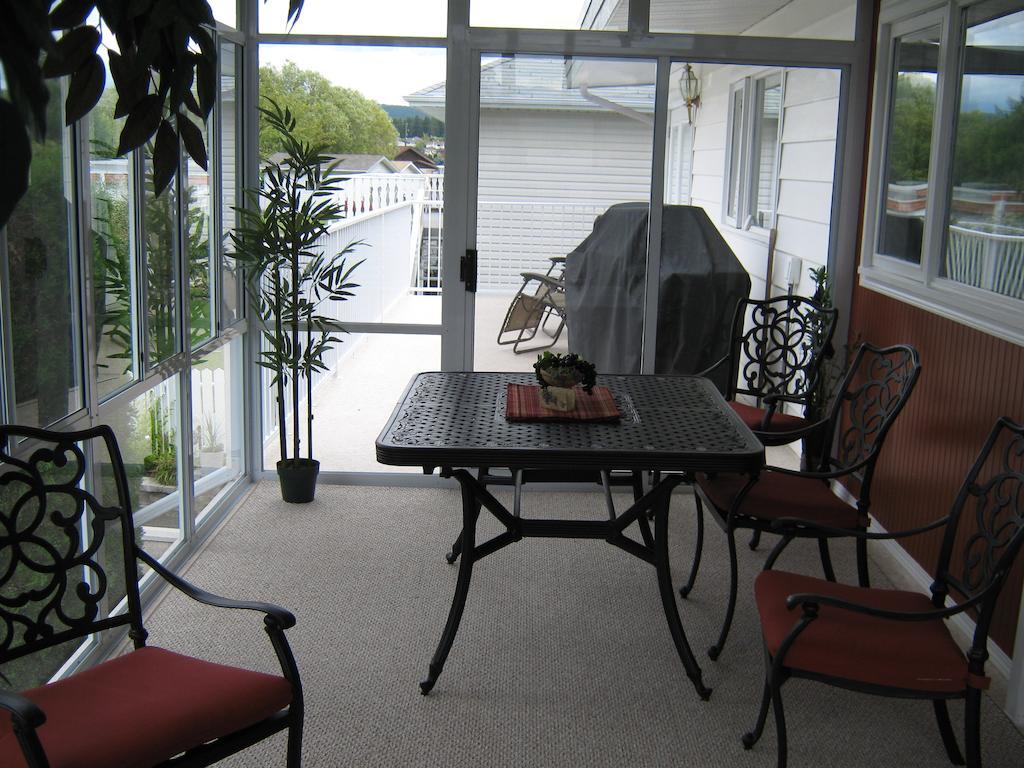 Cedar Heights Bed & Breakfast