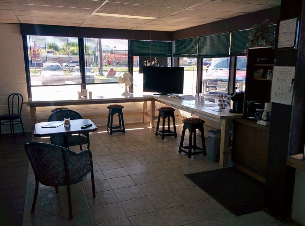 Hospitality Courtyard Motel 2*