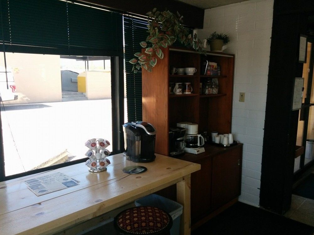 Motel Hospitality Courtyard Cranbrook