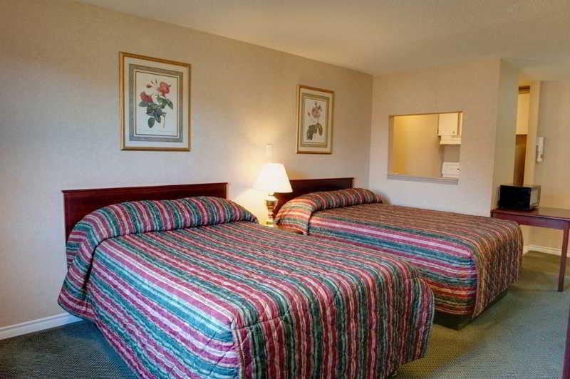 Sandman Hotel 3*