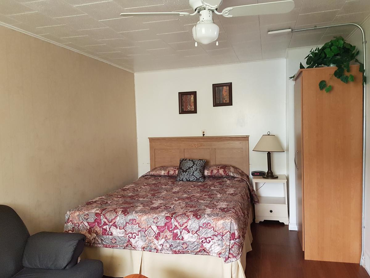 Flamingo Motel 2*
