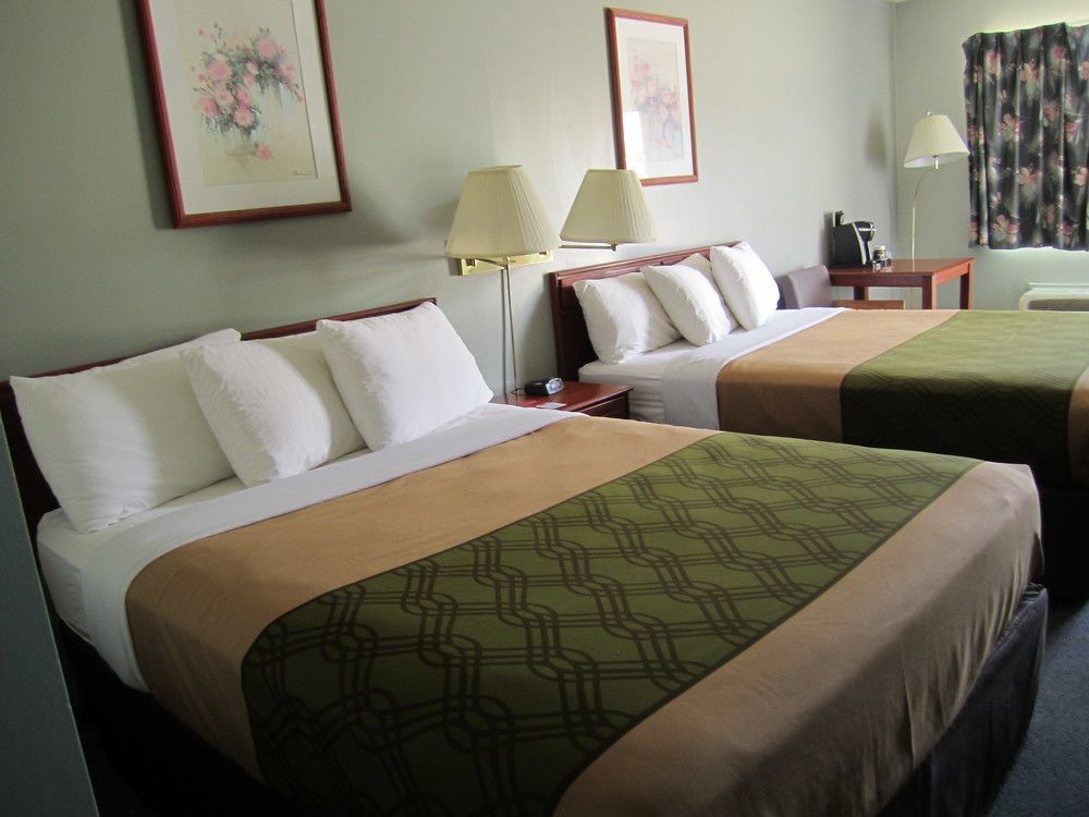 Travelodge By Wyndham Hotel