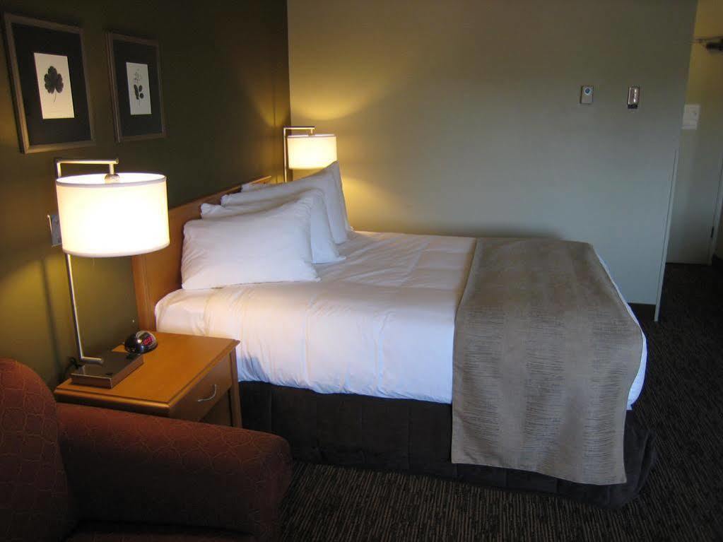 Heritage & Convention Centre - Hotel
