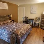 Lazy Bear Lodge