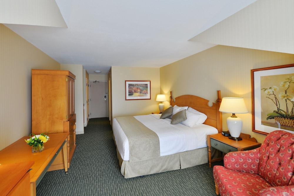 Resort St. Eugene Golf & Casino 4*