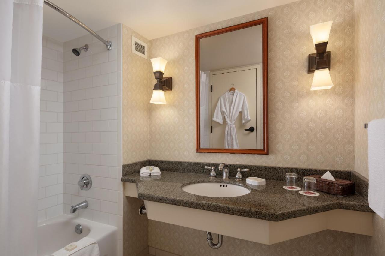 St. Eugene Golf & Casino Resort 4*