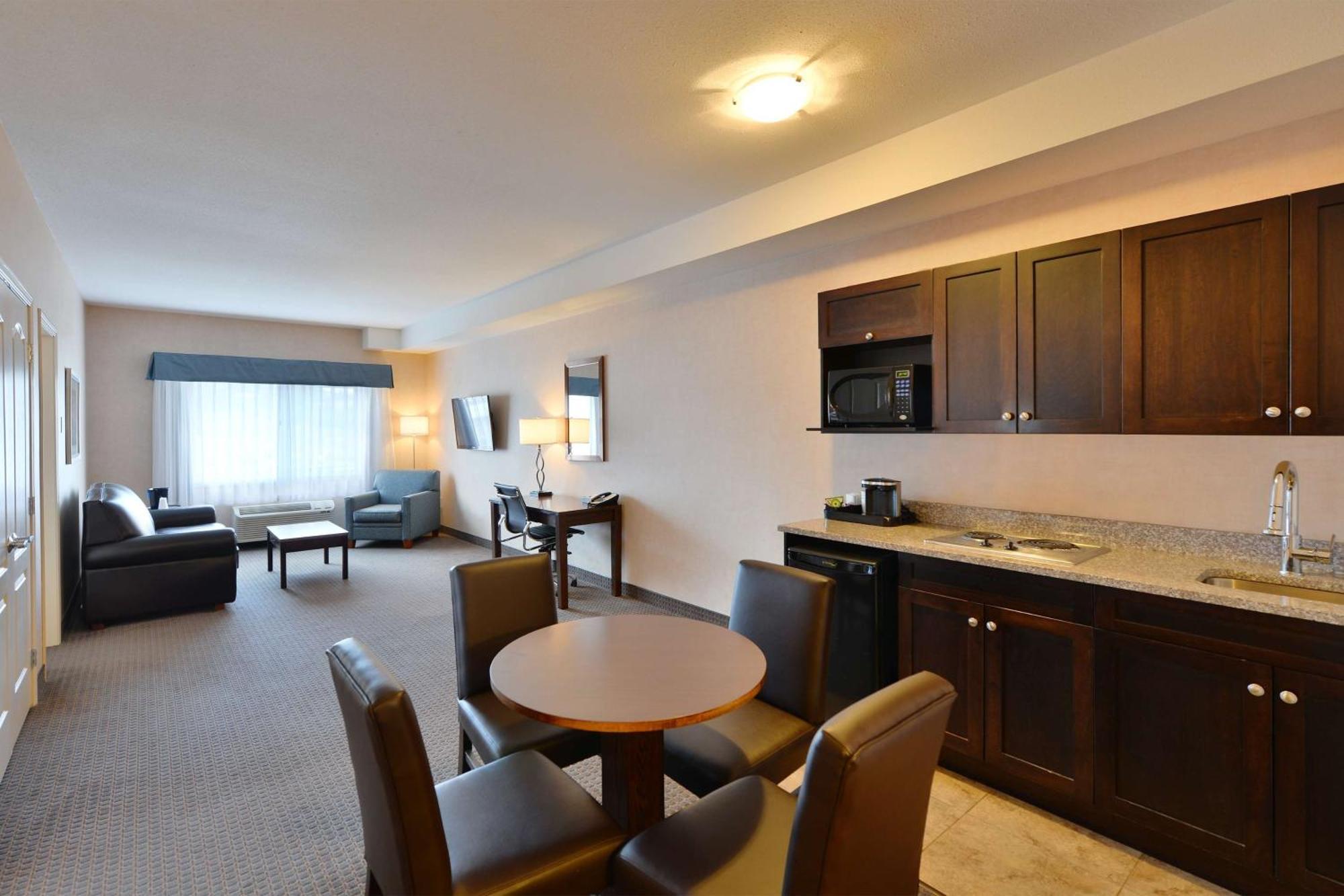 Prestige Hotel, Bw Premier Collection 4*