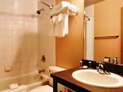 Ramada By Wyndham 2*